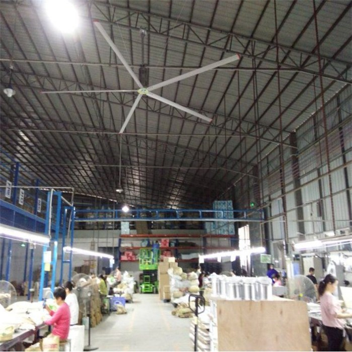 通風(fēng)降溫節(jié)能大型工業(yè)風(fēng)扇比傳統(tǒng)風(fēng)扇明顯優(yōu)